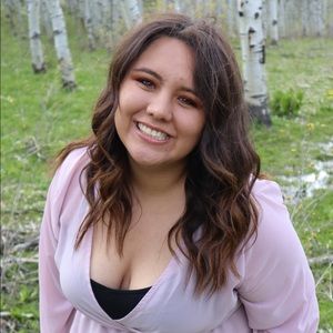 Meet your Posher, Vanessa